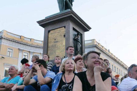 День рождения Одессы завершился очень большим «Океаном Эльзы» и фейерверком (фото)