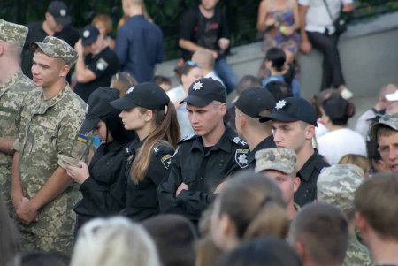 День рождения Одессы завершился очень большим «Океаном Эльзы» и фейерверком (фото)