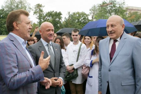 В Одессе открыта современная стоматологическая клиника с социальным уклоном (фото)