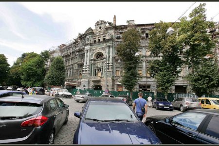 На доме Руссова замечены немцы (фоторепортаж)