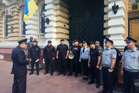 Одесских полицейских снова  подняли по тревоге