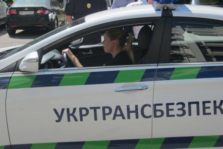 В Одессе сотрудникам службы безопасности на транспорте вручили видеорегистраторы (фото) 