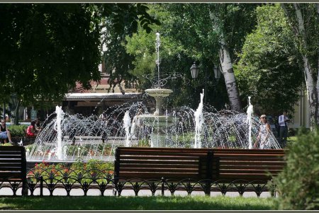 Одесский Горсад: между историей, праздником и… праздником (фоторепортаж)