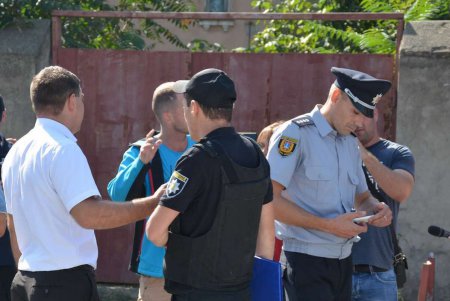 Стройка на Каманина: мирная акция переросла в столкновения, есть пострадавшие (дополнено, фото)