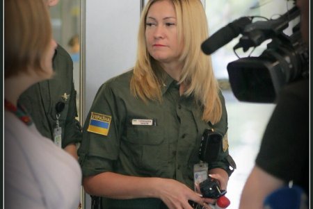 Хасиды «оккупировали» Одесский аэропорт (фоторепортаж)