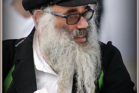 Хасиды «оккупировали» Одесский аэропорт (фоторепортаж)