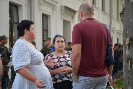 Полиция защитила правопорядок на Думской площади ценой 36 пострадавших (обновлено) (фоторепортаж)
