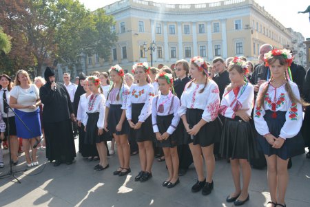 Одесская молодежь поддержала Всеукраинский флешмоб за мир в нашей стране (фото)