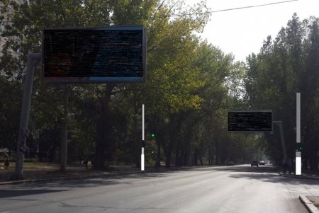 Оживленный перекресток на поселке Котовского оснастили светодиодными светофорами (фото)