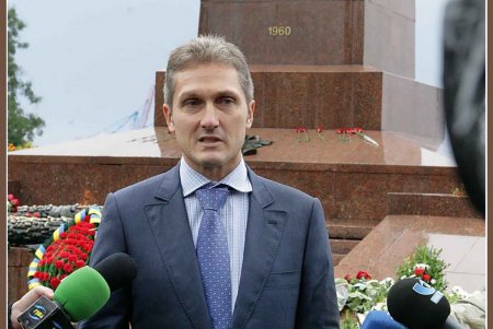 В честь партизан в Одессе возлагали цветы и салютовали (фоторепортаж)