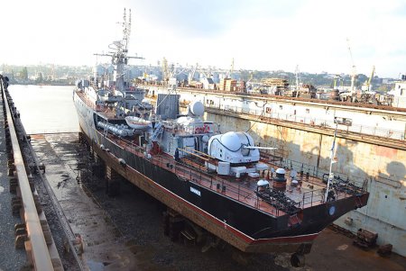 Одесские судоремонтники вдохнут «вторую жизнь» в корабль Военно-морских сил (фото) 