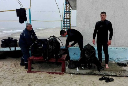 Одесские водолазы поднимают со дна Черного моря боеприпасы времен Второй мировой (фото)