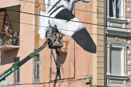 На Тираспольской улице Одессы пропишется заморский муральный зверинец (фоторепортаж)