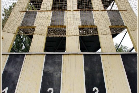 Стадион «Динамо» готовится к репетициям олимпийских рекордов (фоторепортаж)
