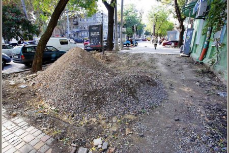 Как обычный перекресток в центре Одессы в «стройку века» превратили (фоторепортаж)