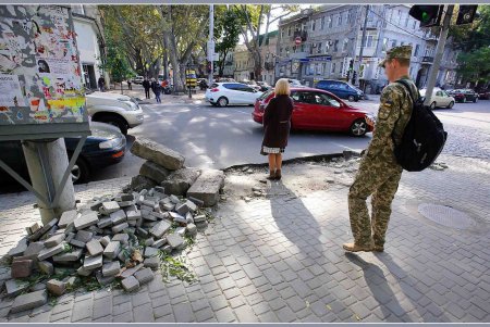 Как обычный перекресток в центре Одессы в «стройку века» превратили (фоторепортаж)