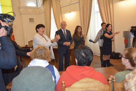 Город поможет одесситам с проблемами слуха и речи приватизировать жилье в общежитии (фото)