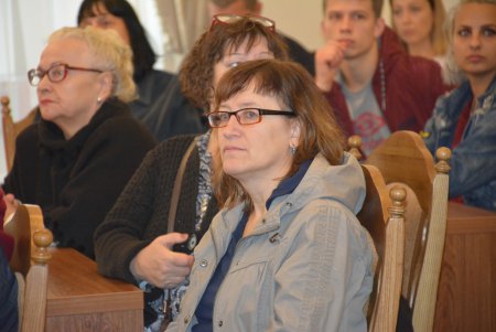 Город поможет одесситам с проблемами слуха и речи приватизировать жилье в общежитии (фото)