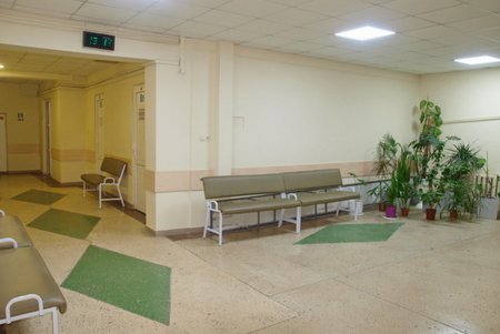 В Малиновском районе капитально ремонтируют Центр первичной медпомощи (фото)