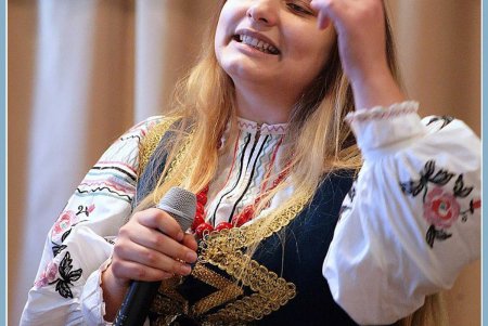 Одесская мастерица представляет Украину на фарфоре (фоторепортаж)