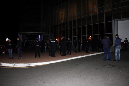 Одесские правоохранители не допустили провокаций во время футбольного матча (фото)