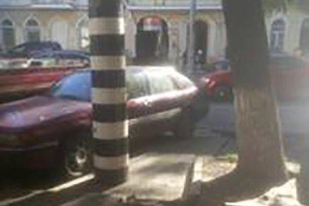 Исторический  центр Одессы расчищают  от незаконных электронных «железяк» (фото)