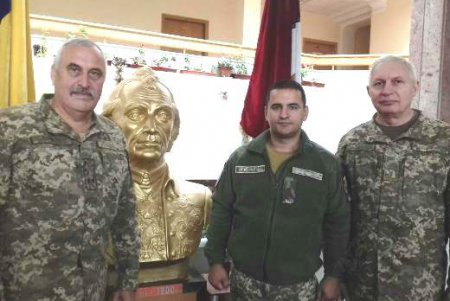 В Суворовском районе чествовали воинов-защитников Украины (фото)
