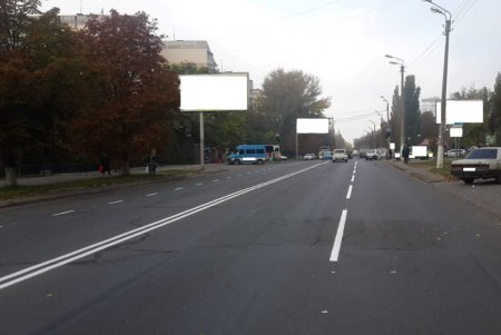Коммунальщики «пометили» дороги в Суворовском районе (фото)