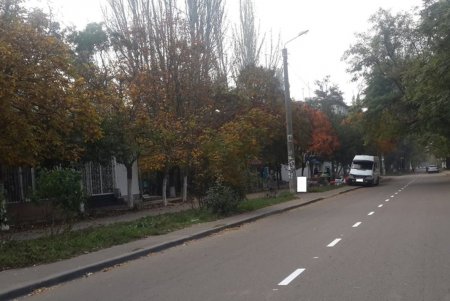 Коммунальщики «пометили» дороги в Суворовском районе (фото)