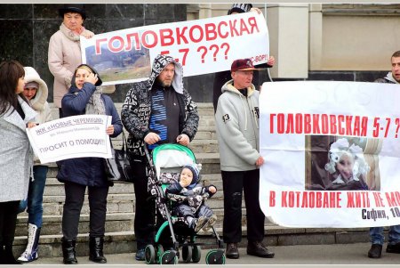 Обманутые одесские инвесторы не теряют надежду на новоселье с помощью власти (фоторепортаж)