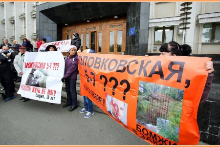 Обманутые одесские инвесторы не теряют надежду на новоселье с помощью власти (фоторепортаж)