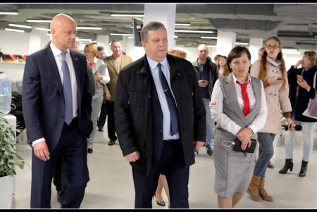 Министр соцполитики Рева о работе Центра интегрированных услуг в Одессе: «Такой опыт можно и нужно распространять на всю страну» (фото)