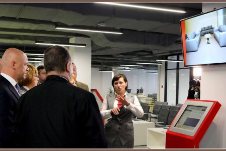 Министр соцполитики Рева о работе Центра интегрированных услуг в Одессе: «Такой опыт можно и нужно распространять на всю страну» (фото)