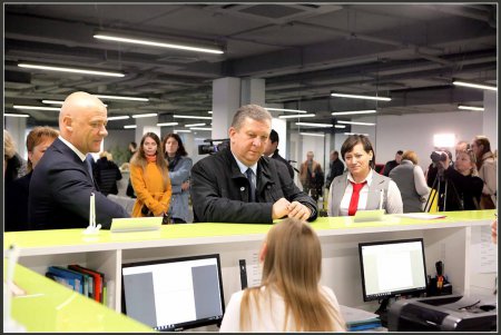 Министр соцполитики Рева о работе Центра интегрированных услуг в Одессе: «Такой опыт можно и нужно распространять на всю страну» (фото)