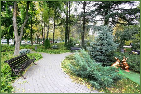 Филатовский сквер — это не просто красиво, а очень заслуженно красиво (фоторепортаж)