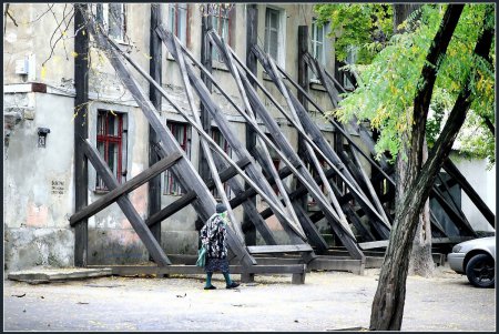 Молдаванка прощается с последними искорками лета (фоторепортаж)