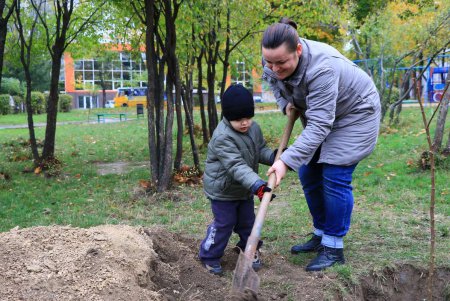 Одесситы приняли участие в благоустройстве родного города (фоторепортаж) 