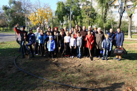 Одесситы приняли участие в благоустройстве родного города (фоторепортаж) 