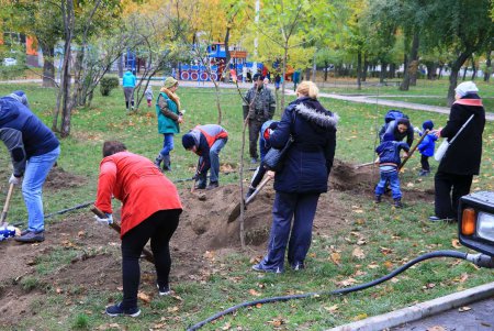 Одесситы приняли участие в благоустройстве родного города (фоторепортаж) 