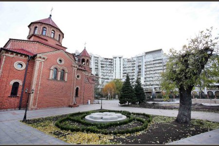 Кусочек Армении в Одессе готовится к первым смотринам (фоторепортаж)
