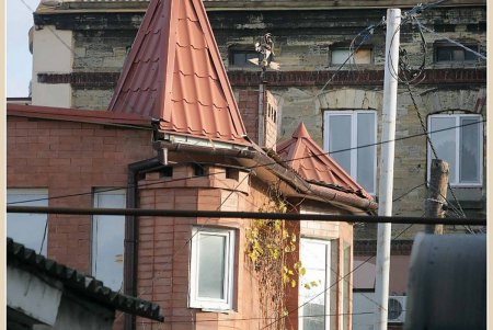 Историческое место криминальной славы, архитектурных экспериментов и живых руин (фоторепортаж)