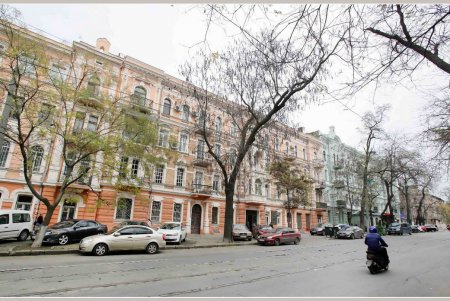 Одесса постепенно восстанавливает архитектурное достояние (фоторепортаж)