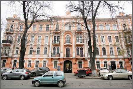 Одесса постепенно восстанавливает архитектурное достояние (фоторепортаж)