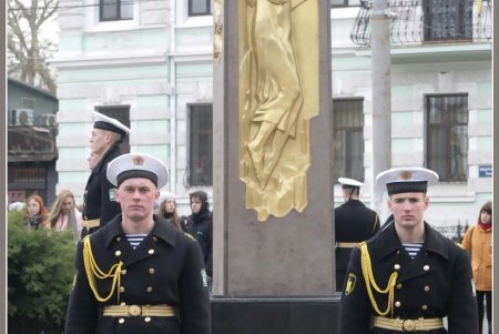Сегодня в Одессе поминали погибших от Голодомора (фоторепортаж)