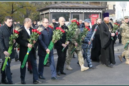 Сегодня в Одессе поминали погибших от Голодомора (фоторепортаж)