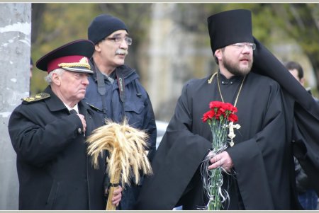 Сегодня в Одессе поминали погибших от Голодомора (фоторепортаж)