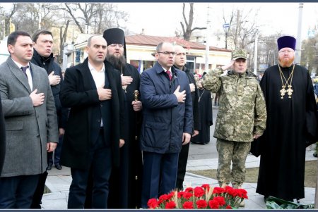 Сегодня в Одессе поминали погибших от Голодомора (фоторепортаж)
