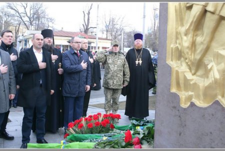 Сегодня в Одессе поминали погибших от Голодомора (фоторепортаж)