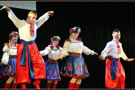 Солнечным детям назначено целебное рандеву у Мамы (фоторепортаж)
