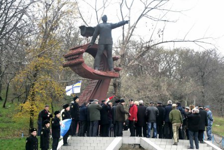 Одесситы вспоминали героического земляка — автора «атаки века» (фоторепортаж)